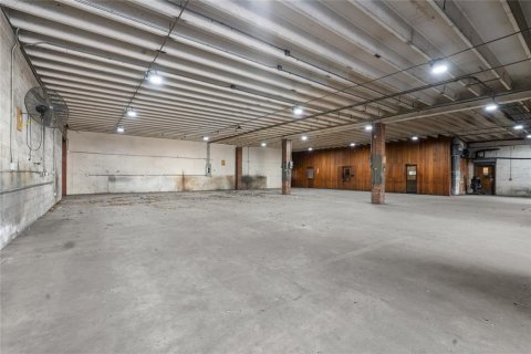 Immobilier commercial à louer à Ocala, Floride: 4212.65 m2 № 2105183 - photo 29