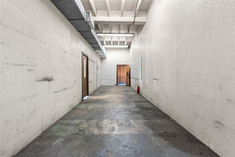 Immobilier commercial à louer à Ocala, Floride: 4212.65 m2 № 2105183 - photo 23