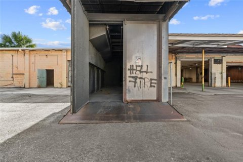 Immobilier commercial à louer à Ocala, Floride: 4212.65 m2 № 2105183 - photo 30