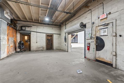 Immobilier commercial à louer à Ocala, Floride: 4212.65 m2 № 2105183 - photo 27