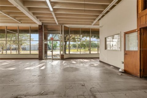 Immobilier commercial à louer à Ocala, Floride: 4212.65 m2 № 2105183 - photo 16