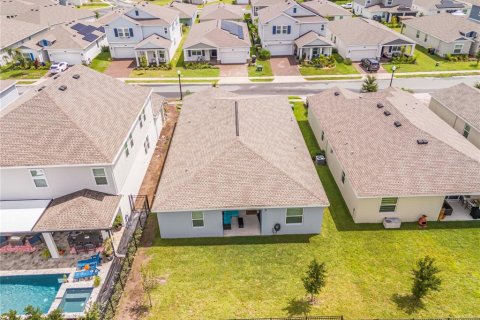 House in Davenport, Florida 4 bedrooms, 195.84 sq.m. № 1904497 - photo 5