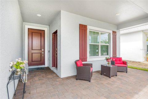 House in Davenport, Florida 4 bedrooms, 195.84 sq.m. № 1904497 - photo 10