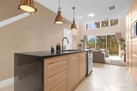 Купить таунхаус в Киссимми, Флорида 3 комнаты, 210.7м2, № 2233904 - фото 12