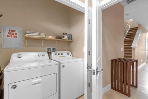 Купить таунхаус в Киссимми, Флорида 3 комнаты, 210.7м2, № 2233904 - фото 17