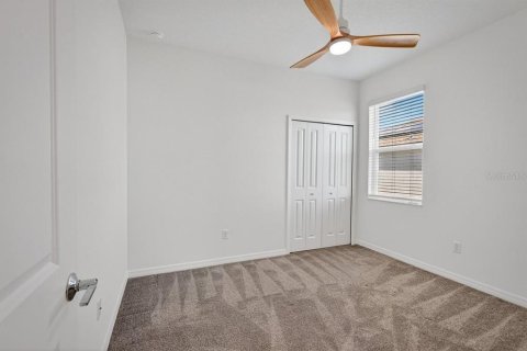 House in Edgewater, Florida 4 bedrooms, 193.42 sq.m. № 2134801 - photo 16