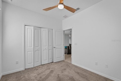 House in Edgewater, Florida 4 bedrooms, 193.42 sq.m. № 2134801 - photo 18