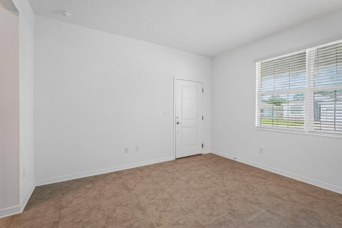 House in Edgewater, Florida 4 bedrooms, 193.42 sq.m. № 2134801 - photo 23