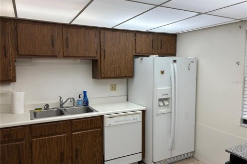 Condominio en venta en Lake Wales, Florida, 2 dormitorios, 100.8 m2 № 1909561 - foto 5