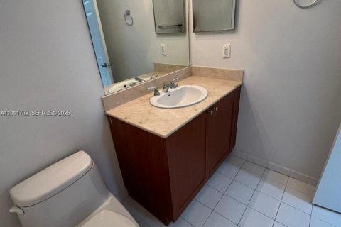 Condo in Miami, Florida, 1 bedroom  № 2065854 - photo 13