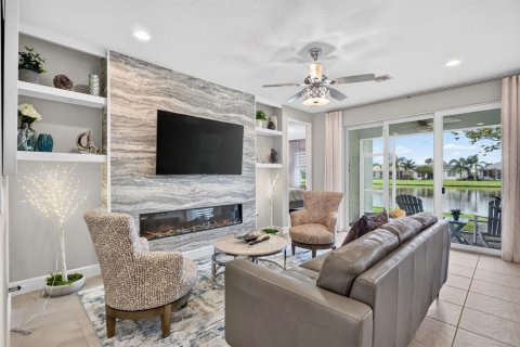 House in Port St. Lucie, Florida 2 bedrooms, 148.55 sq.m. № 2261018 - photo 7