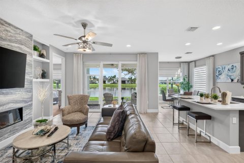 House in Port St. Lucie, Florida 2 bedrooms, 148.55 sq.m. № 2261018 - photo 6