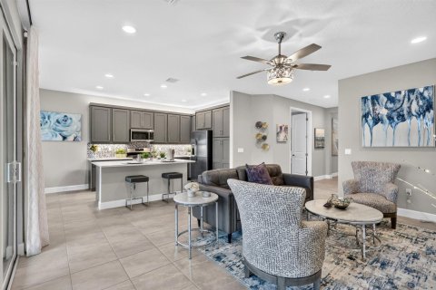 House in Port St. Lucie, Florida 2 bedrooms, 148.55 sq.m. № 2261018 - photo 9