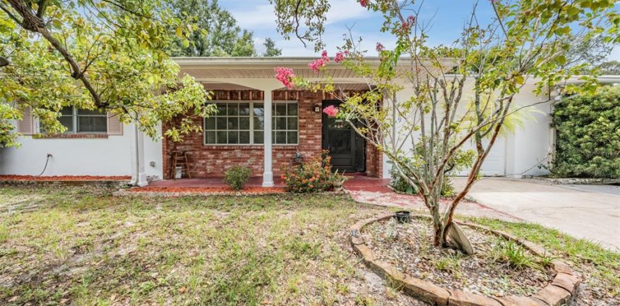 Villa ou maison à Clearwater, Floride 3 chambres, 138.52 m2 № 1908824