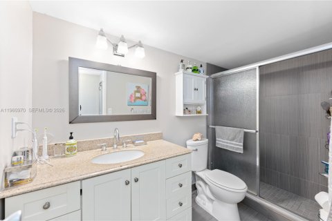 Condominio en alquiler en Hallandale Beach, Florida, 1 dormitorio, 68.56 m2 № 2023658 - foto 9