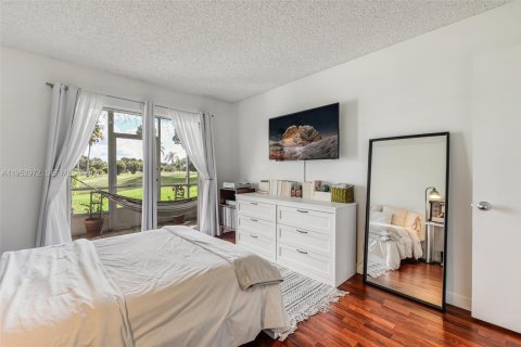 Condominio en venta en Pembroke Pines, Florida, 2 dormitorios, 108.32 m2 № 2008864 - foto 14