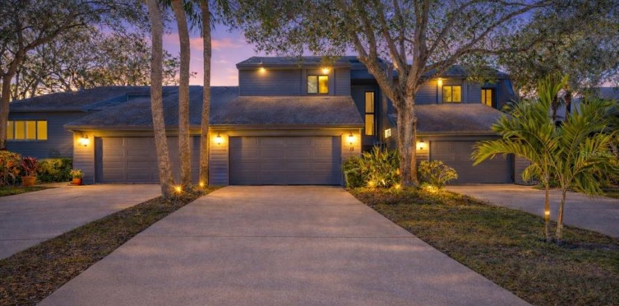 Condominio en Tarpon Springs, Florida, 3 dormitorios № 2121688