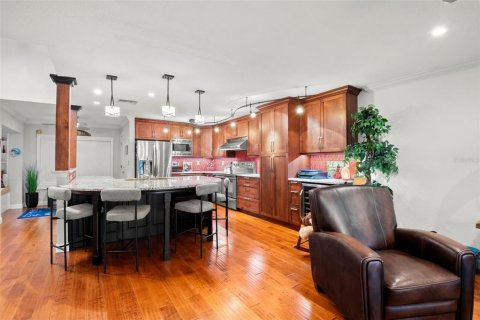 Condominio en venta en Tarpon Springs, Florida, 3 dormitorios, 276.85 m2 № 2121688 - foto 20