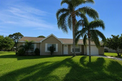 Villa ou maison à Port St. Lucie, Floride 4 chambres, 126.53 m2 № 2389561