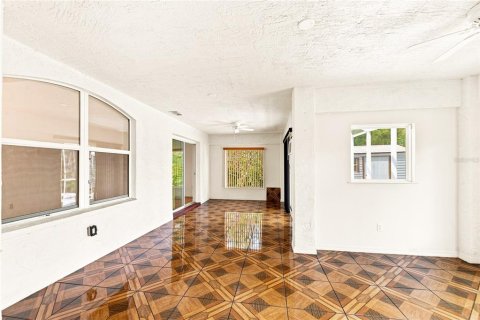 Купить виллу или дом в Палм-Кост, Флорида 5 комнат, 179.77м2, № 2322849 - фото 17