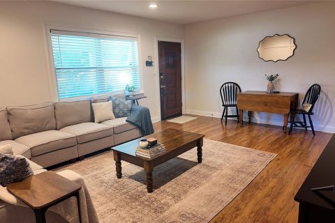 Casa en venta en Tampa, Florida, 3 dormitorios, 106.28 m2 № 2430706 - foto 23