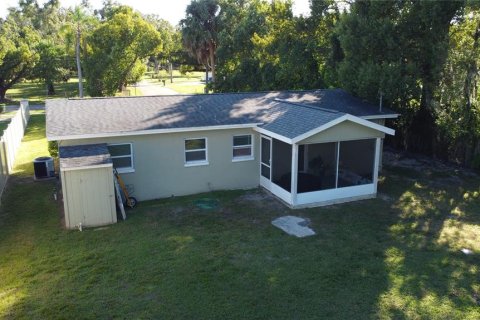 Casa en venta en Tampa, Florida, 3 dormitorios, 106.28 m2 № 2430706 - foto 15