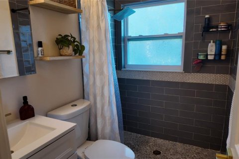 Casa en venta en Tampa, Florida, 3 dormitorios, 106.28 m2 № 2430706 - foto 5