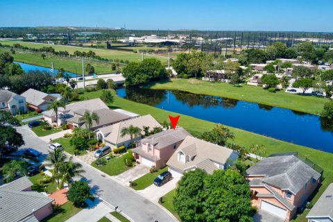 House in West Palm Beach, Florida 4 bedrooms, 195.09 sq.m. № 2244492 - photo 3