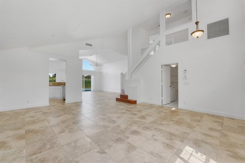 House in West Palm Beach, Florida 4 bedrooms, 195.09 sq.m. № 2244492 - photo 7