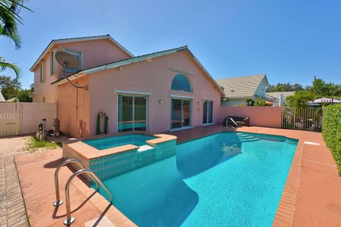 House in West Palm Beach, Florida 4 bedrooms, 195.09 sq.m. № 2244492 - photo 28