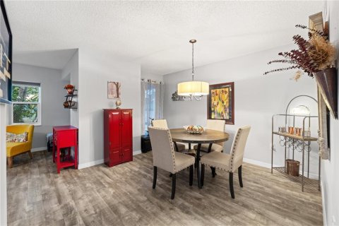 Condo in Tarpon Springs, Florida, 2 bedrooms  № 2233803 - photo 12