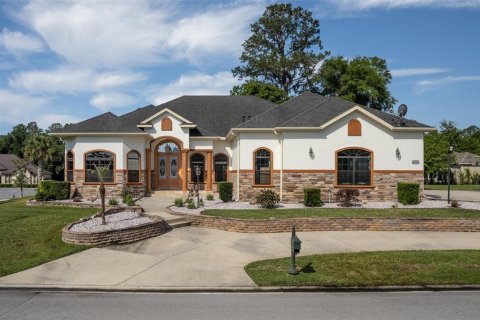 House in BELLECHASE in Ocala, Florida 5 bedrooms, 404.87 sq.m. № 2142987 - photo 2