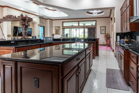 House in BELLECHASE in Ocala, Florida 5 bedrooms, 404.87 sq.m. № 2142987 - photo 13