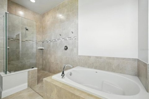 House in New Smyrna Beach, Florida 3 bedrooms, 205.69 sq.m. № 1797354 - photo 24
