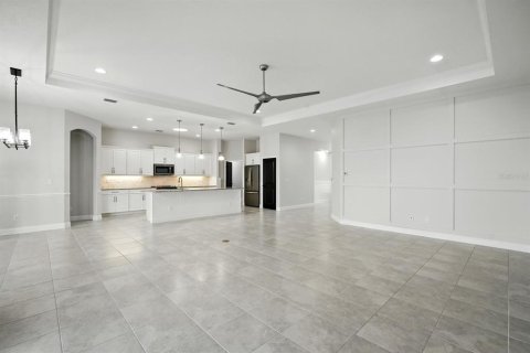 House in New Smyrna Beach, Florida 3 bedrooms, 205.69 sq.m. № 1797354 - photo 13
