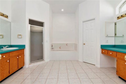 House in Oldsmar, Florida 4 bedrooms, 181.53 sq.m. № 1797427 - photo 12