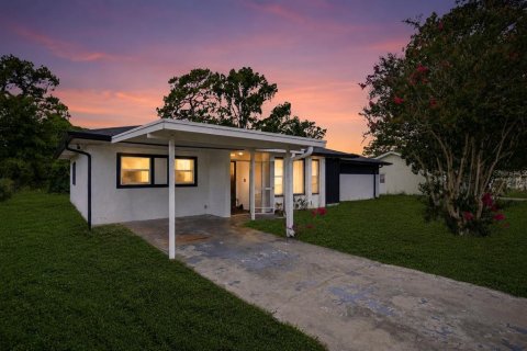 Casa en Ocala, Florida 3 dormitorios, 136.29 m2 № 2131652