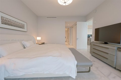 Снять в аренду кондоминиум в Майами, Флорида 4 спальни, 240.25м2, № 2145890 - фото 26