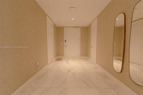 Снять в аренду кондоминиум в Майами, Флорида 4 спальни, 240.25м2, № 2145890 - фото 15