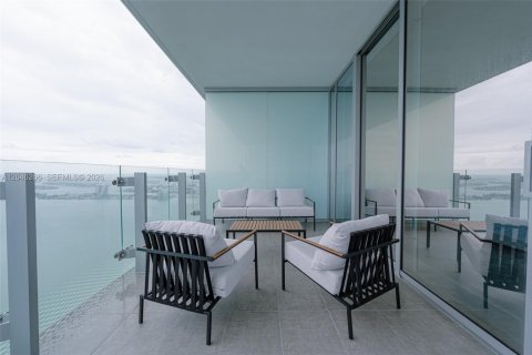 Снять в аренду кондоминиум в Майами, Флорида 4 спальни, 240.25м2, № 2145890 - фото 9
