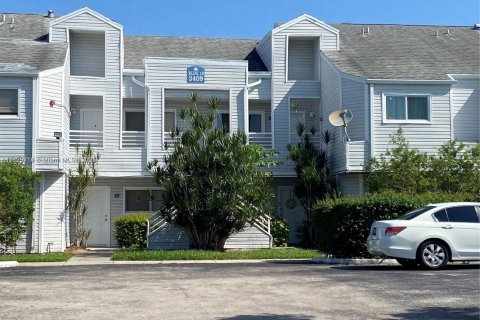 Condo in Oakland Park, Florida, 2 bedrooms  № 1805977 - photo 18