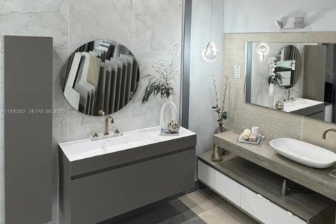 Propiedad comercial en venta en Doral, Florida № 1984043 - foto 5