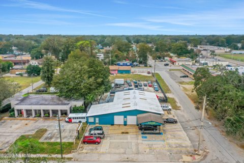 Propiedad comercial en venta en Jacksonville, Florida, 267.56 m2 № 766045 - foto 1
