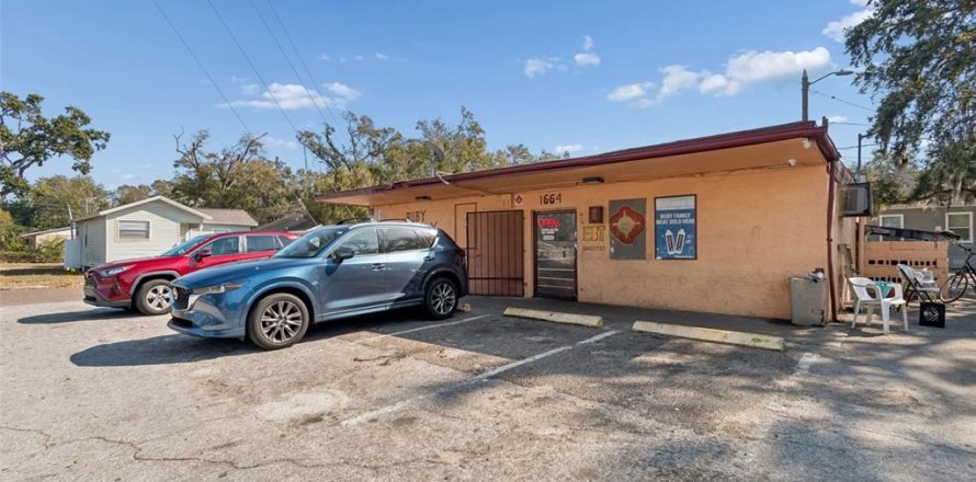 Propiedad comercial en Saint Petersburg, Florida 161.65 m2 № 2103349