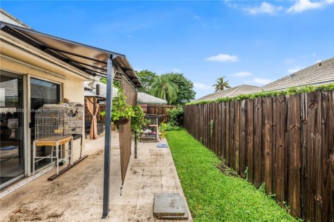 Villa ou maison à vendre à Miami, Floride: 3 chambres, 131.46 m2 № 1955599 - photo 17