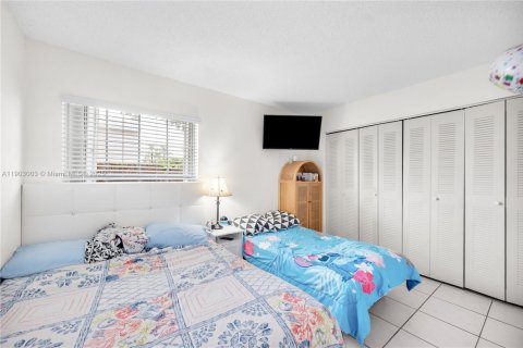 Купить виллу или дом в Майами, Флорида 3 спальни, 131.46м2, № 1955599 - фото 11