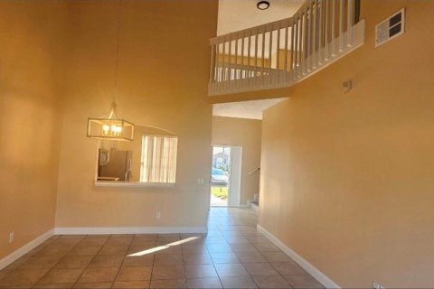 Townhouse in Orlando, Florida 3 bedrooms, 146.97 sq.m. № 2225538 - photo 16