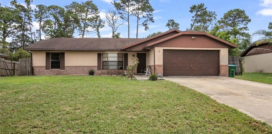 House in Deltona, Florida 3 bedrooms, 107.02 sq.m. № 1906270