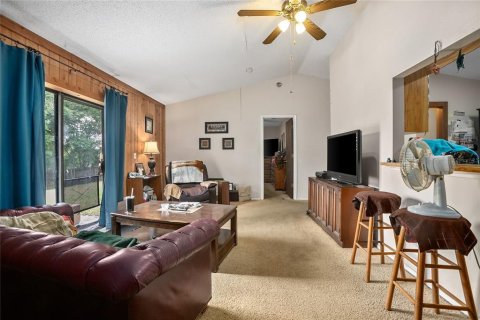 House in Deltona, Florida 3 bedrooms, 107.02 sq.m. № 1906270 - photo 8