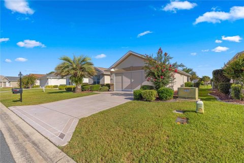 House in Summerfield, Florida 2 bedrooms, 146.32 sq.m. № 2394295 - photo 20